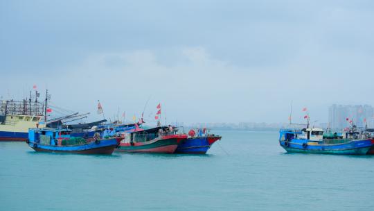 海上渔船渔民