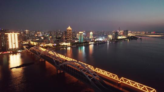 中国哈尔滨松花江铁路桥夜景航拍