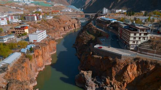 西藏旅游风光318国道黄昏澜沧江峡谷如美乡