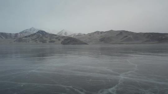 南疆冬日白沙湖