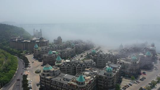 航拍大连云雾下的星海城市广场