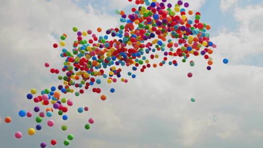 气球飞向天空带来新的希望视频素材模板下载