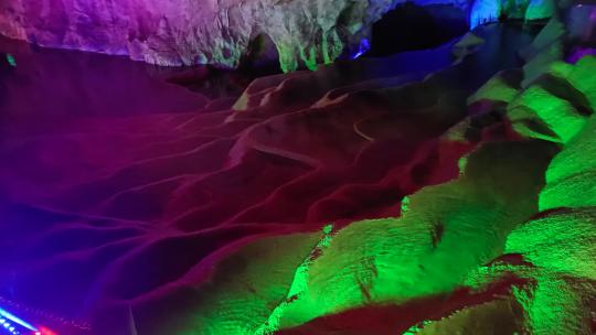 最美郴州万华岩溶洞地下河风光彩色钟乳石10视频素材模板下载