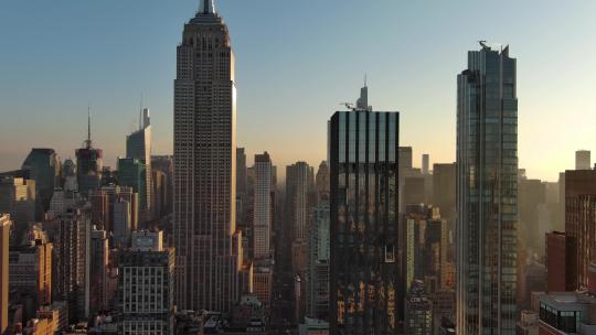 4K城市航拍纽约曼哈顿帝国大厦日出城市建筑视频素材模板下载