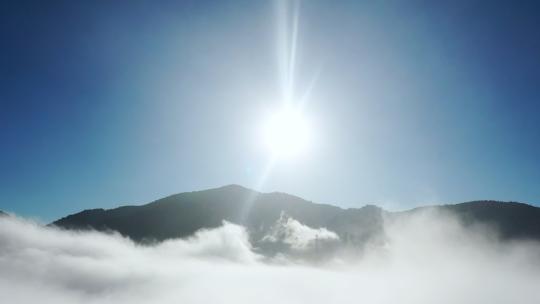 日出云海延时山峰阳光太阳风景大气震撼开场高清在线视频素材下载