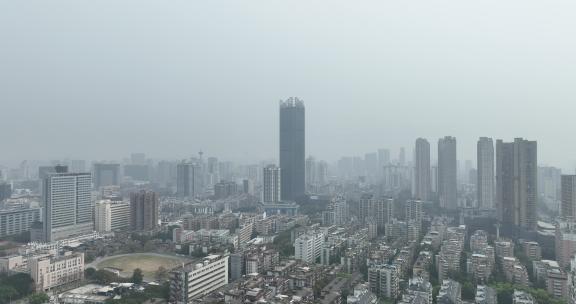 阴雨天福州航拍城市下雨天建筑云雾缭绕风光