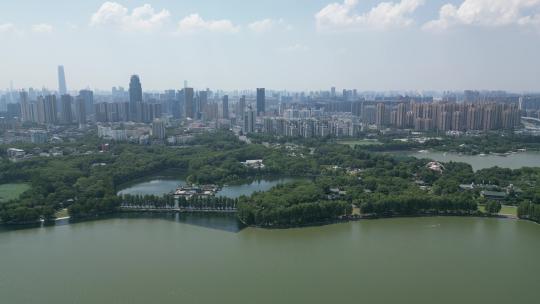 航拍湖北武汉东湖风景区东湖公园视频素材模板下载