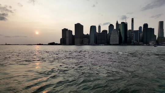 日落时分的海边纽约城市建筑  延时