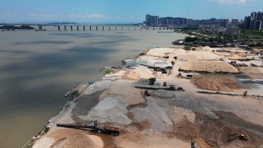 航拍广州南沙区珠江边的洗砂场视频素材模板下载