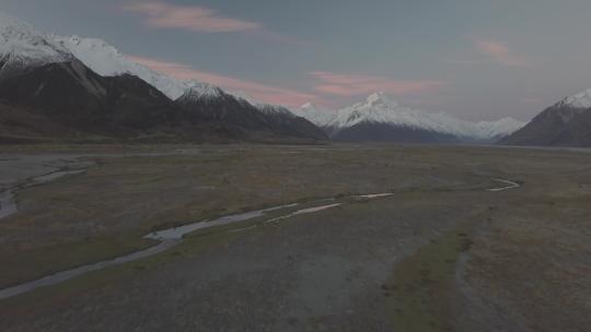 雪山荒野的航拍风景视频素材模板下载