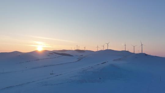 内蒙古雪原山岭风力发电场