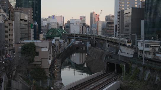 城市风光东京圣桥看御茶之水站高清在线视频素材下载