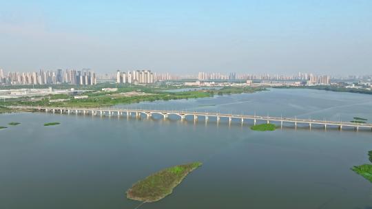 武汉南太子湖大桥推近镜头视频素材模板下载