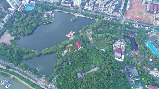中国湖南省株洲，俯拍神农公园和湘江