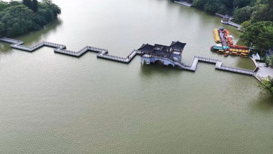 航拍广东旅游5A级惠州西湖景区九曲桥湖景