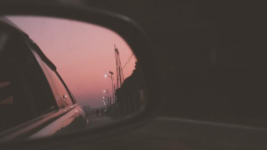傍晚行车后视镜夕阳视频素材