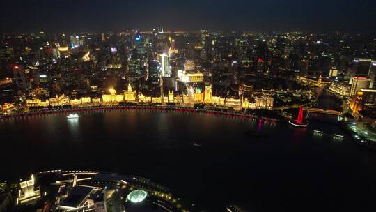 上海外滩夜景航拍长镜头