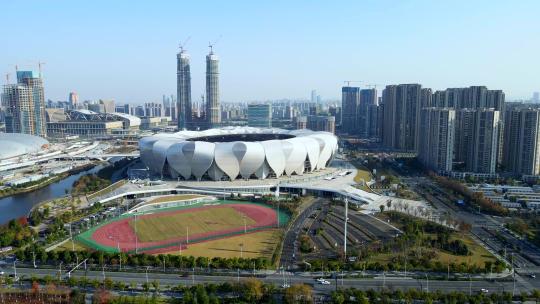 4K 航拍杭州钱塘江畔CDB城市建筑景观