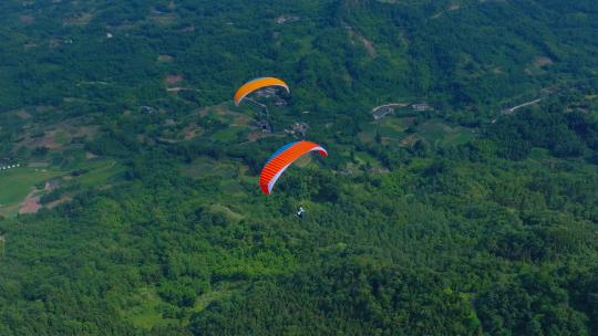 4K滑翔伞空中飞翔航拍高山户外极限运动视频素材模板下载