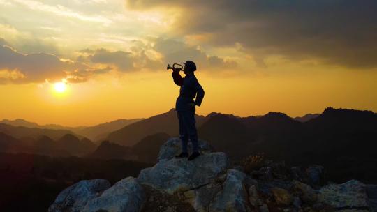 冲锋号红军长征革命吹响号角集结号哨兵剪影