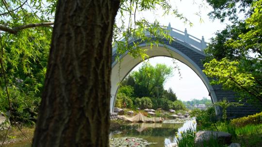 中国传统建筑石拱桥视频素材模板下载