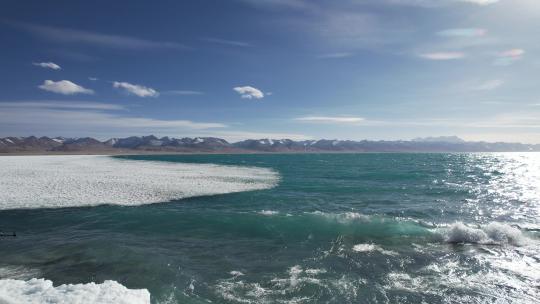 西藏纳木错湖泊雪山高原航拍延时