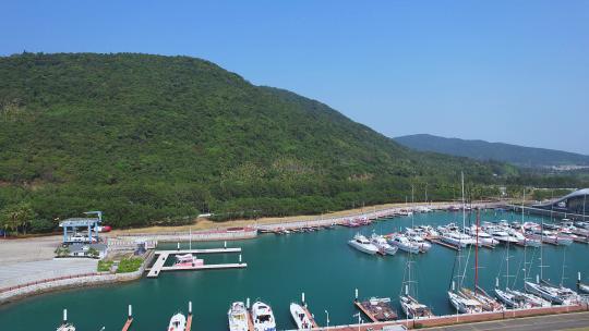 海南华润石梅湾国际游艇码头风景