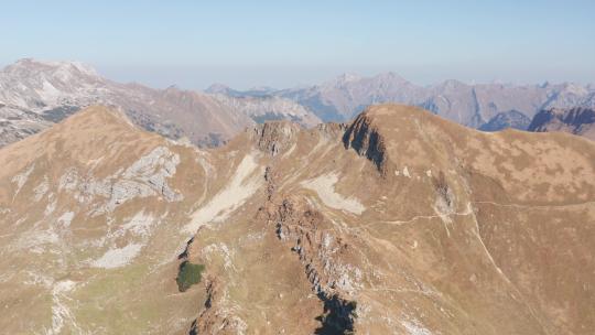 电影巴伐利亚阿尔卑斯山|内贝尔霍恩山|4K

D-LOG REC709-完美的颜色分级！

23.97
