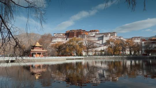 西藏旅游风光拉萨布达拉宫水池倒影视频素材模板下载