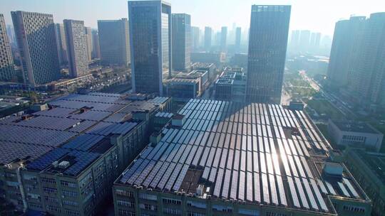 城市屋顶太阳能板光伏 太阳能 新能源视频素材模板下载