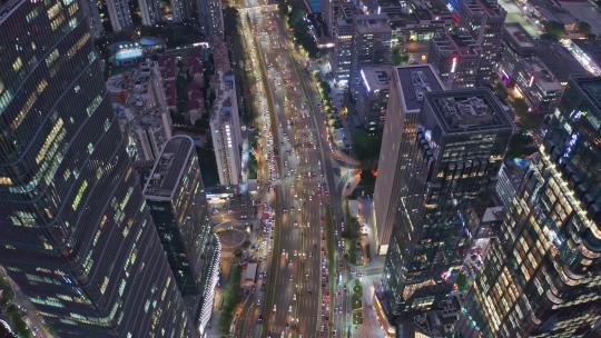 城市繁忙的车流航拍视频素材模板下载