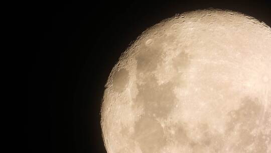 月亮的近距离高清细节