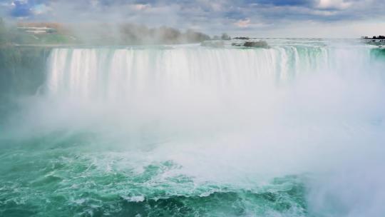 自然流水声-放松冥想背景音乐4K