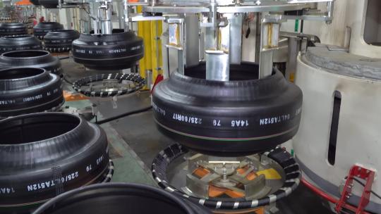 汽车轮胎生产工艺全流程视频素材模板下载