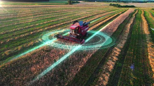 无人驾驶收割机