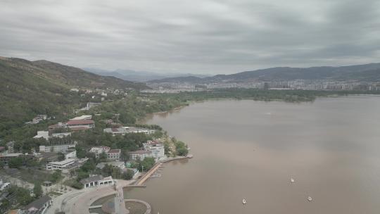 西昌邛海湖面景区风景海天一色log