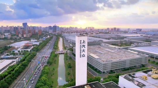 上海大众汽车厂安亭二厂三厂全面航拍视频素材模板下载