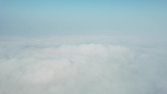 云雾缭绕的湖南衡阳城市风光4k航拍