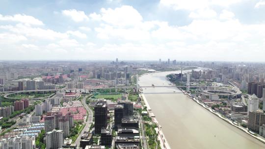 航拍俯瞰上海南浦大桥黄浦江