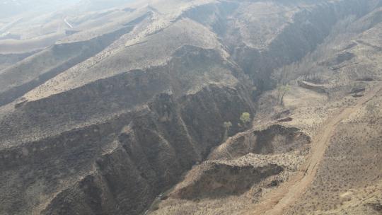 陕北黄土高原干旱贫瘠地貌