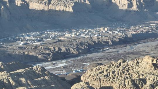 西藏阿里地区札达县城航拍空境视频素材模板下载