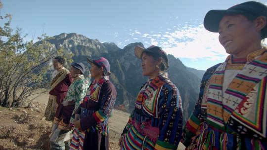 藏族妇女男子视频素材模板下载