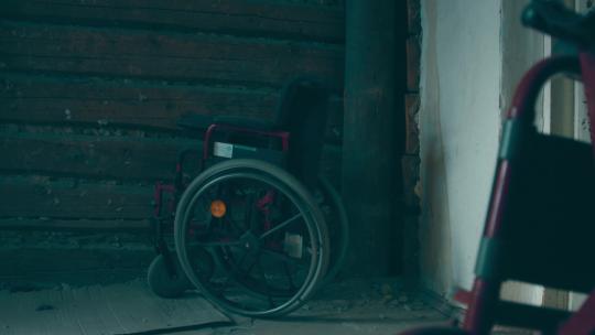 残疾轮椅视频素材模板下载