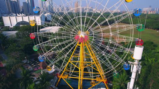 海口体育馆万绿园中国梦摩天轮