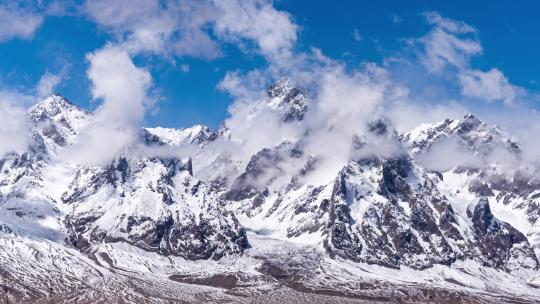 新疆喀什帕米尔高原蓝天白云雪山延时