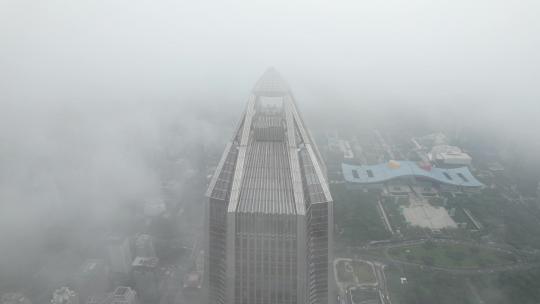 深圳市4K平安金融中心大厦云海