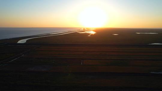 航拍逆光唯美金色日出