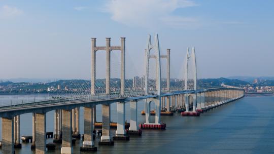 泉州湾大桥【24mm全景-平移跟摇移】