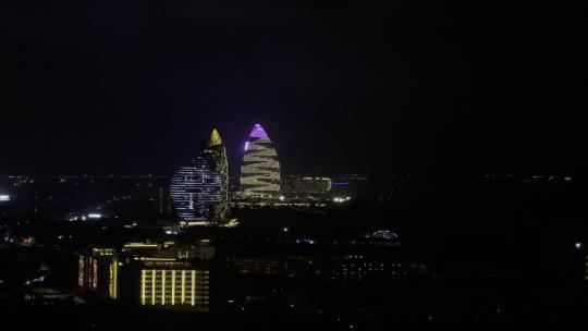 鸟瞰夜晚三亚海棠湾夜景亚特兰蒂斯酒店