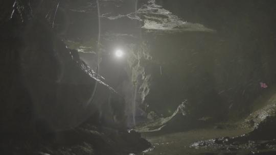 M1地震抢险救灾 隧道施工 山洞探险